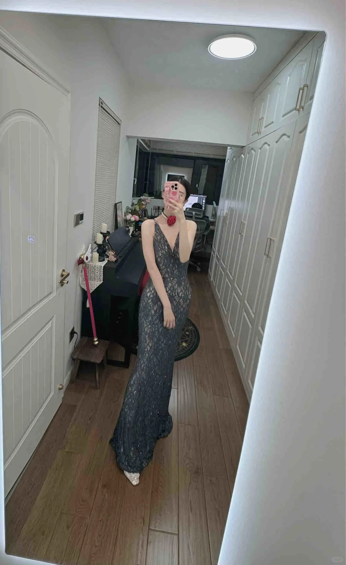 Stunning Mermaid V Neck Satin Lace Sequin Long Prom Dress, Party Dress, Evening Dress GG2601