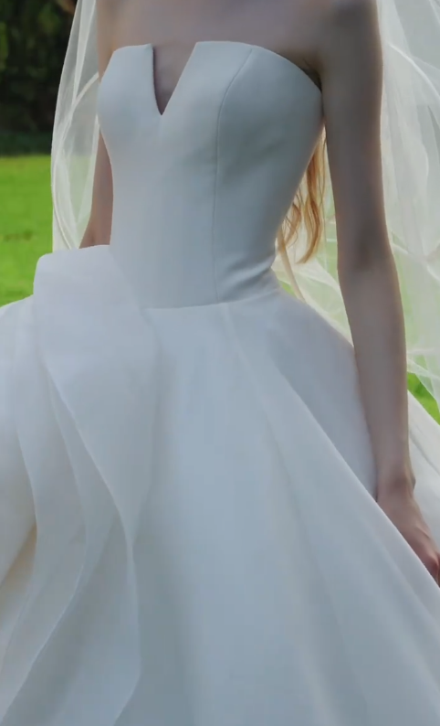 Vintage Ball Gown Strapless White Satin Tulle With Veil Long Wedding Dress GG3019