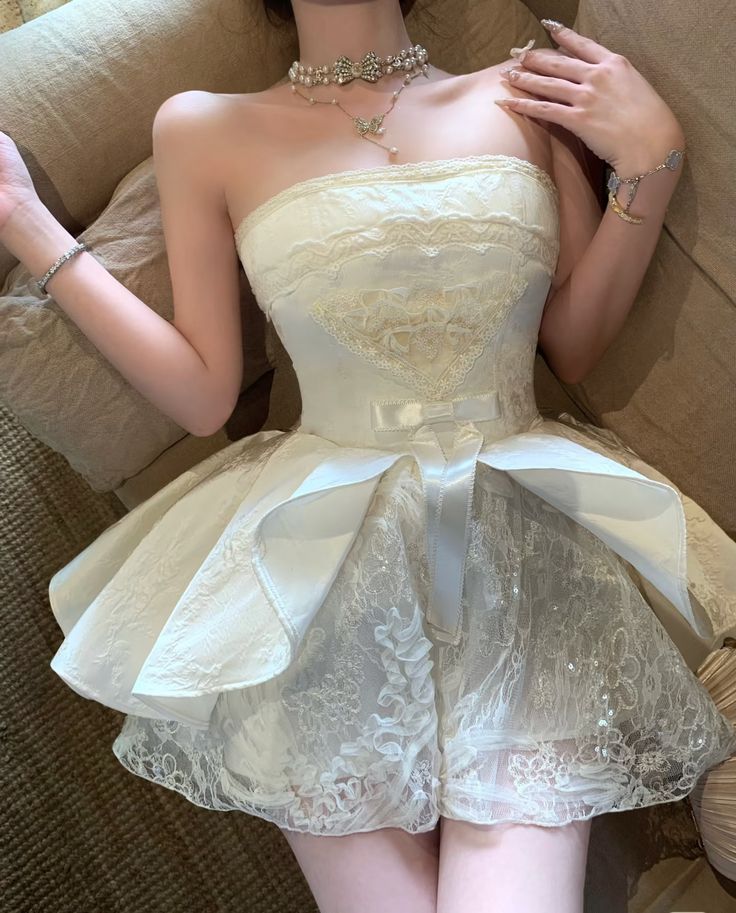 Pretty A Line Strapless Satin Lace Short Prom Dress,Homecoming Dress,Birthday Dress GG3290