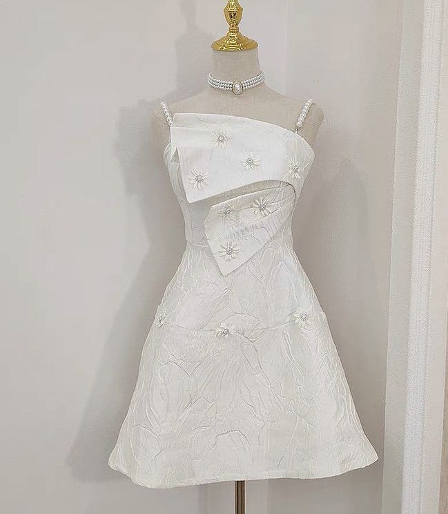 Elegant A Line Spaghetti Straps Satin Applique Short Prom Dress,Homecoming Dress,Birthday Dress GG3491