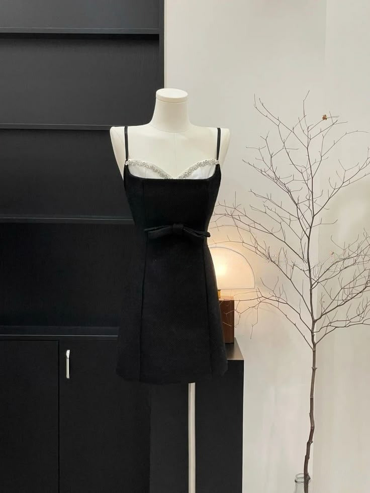 Pretty Black A Line Spaghetti Straps Satin Beads Short Prom Dress,Homecoming Dress,18th Birthday Dress GG3551