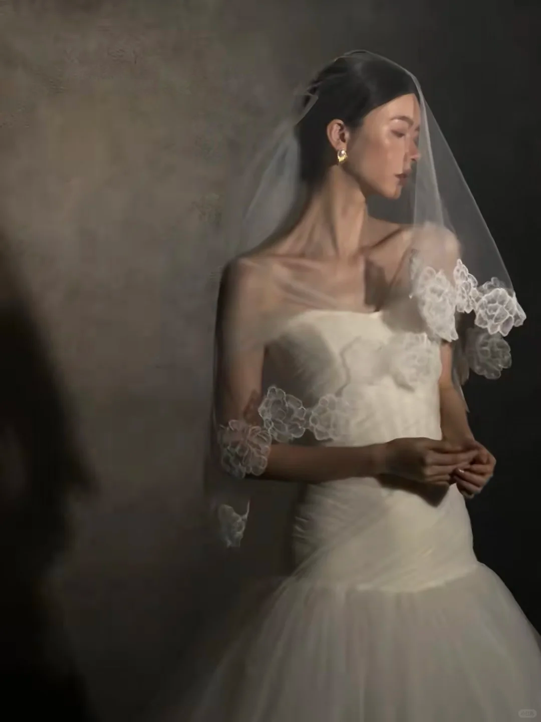 Dreamy Mermaid Strapless Ivory Tulle With Veil Long Wedding Dress GG3021