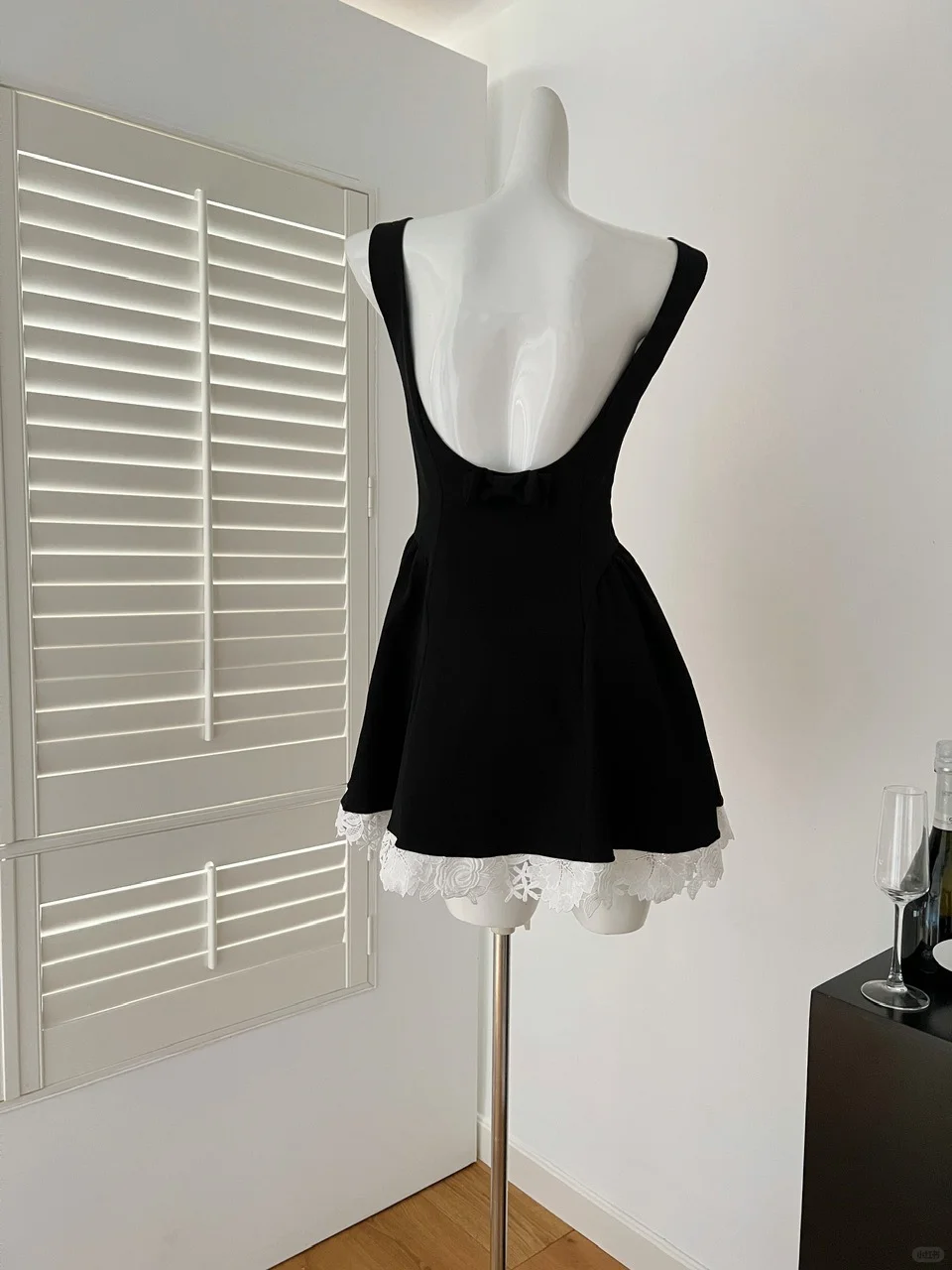 Pretty A Line Square Black Satin Lace Backless Short Homecoming Dress,Summer 17th Birthday Dress GG3985