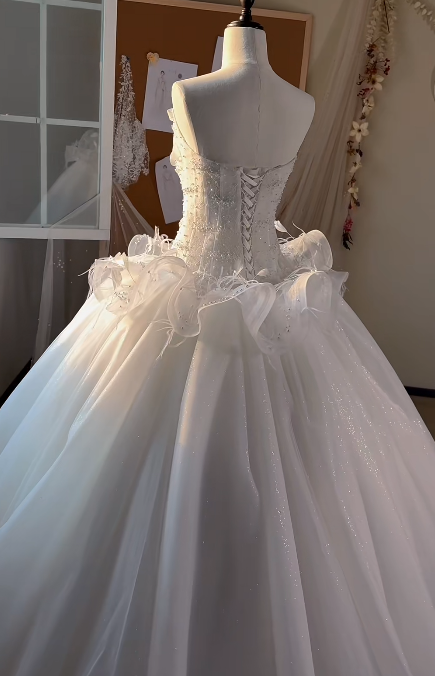 Obsessed White Ball Gown Strapless Tulle Sequin Beaded Without Sleeves Long Prom Dress,Evening Dress GG5523