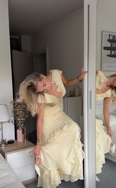 Charming Mermaid V Neck Pastel Yellow Chiffon Ruffles Long Prom Dress,Evening Dress GG1494