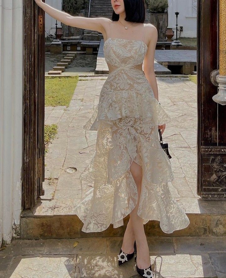 Chic Mermaid Spaghetti Straps Lace Tiered Long Prom Dress,Evening Dress GG2003