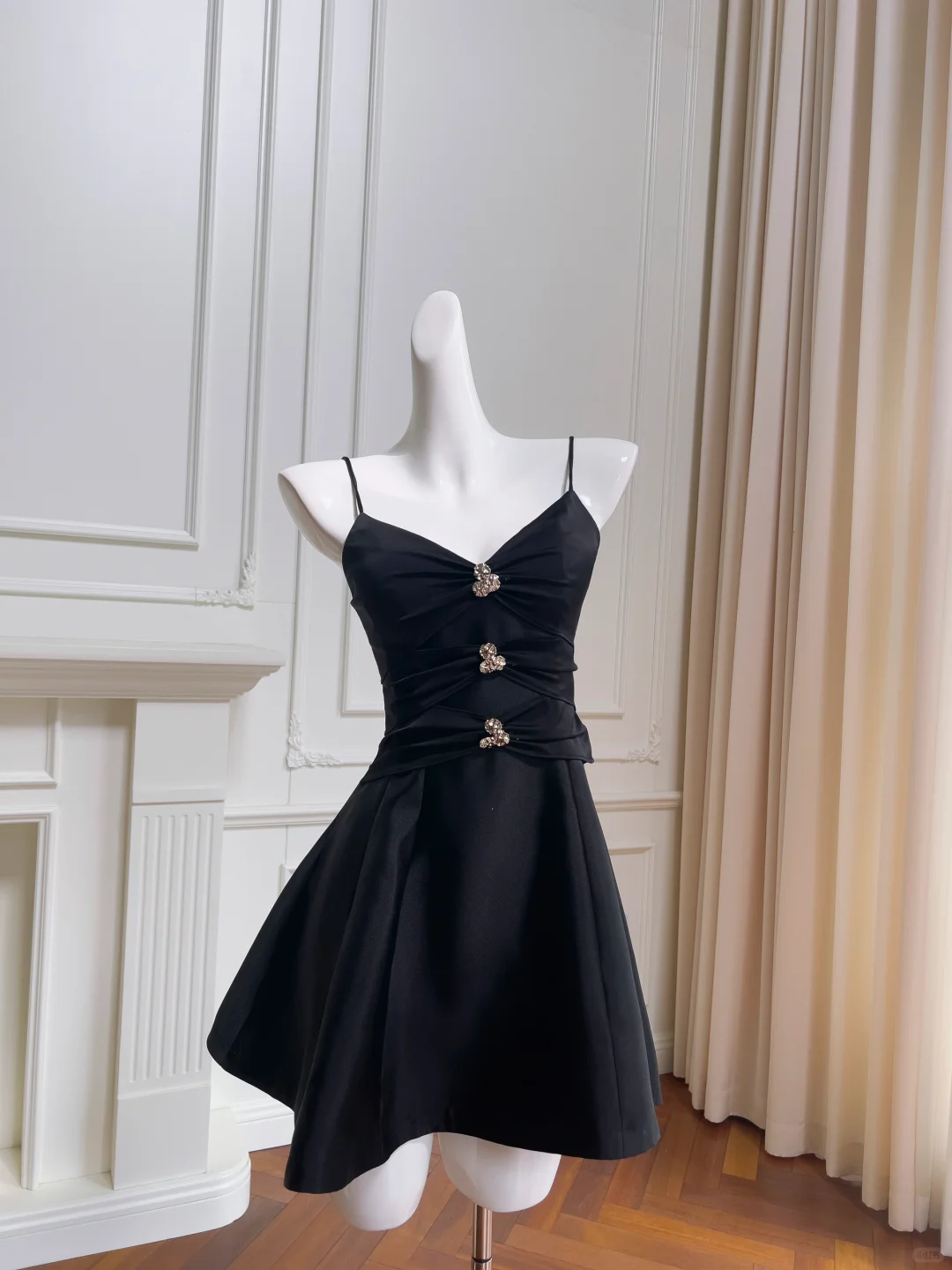 Black A Line Spaghetti Straps Satin Beaded Short Prom Dress,Homecoming Dress,Birthday Dress GG2692