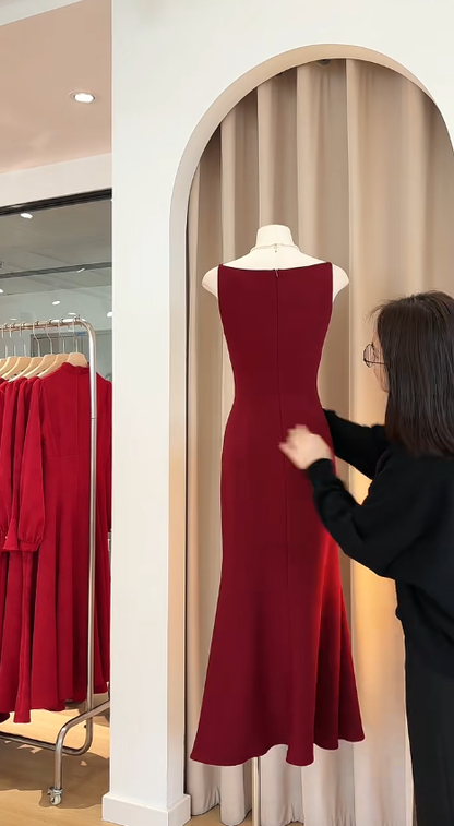 Elegant Mermaid Bateau Neck Burgundy Satin Pleated Long Prom Dress, Party Dress, Evening Dress GG2734