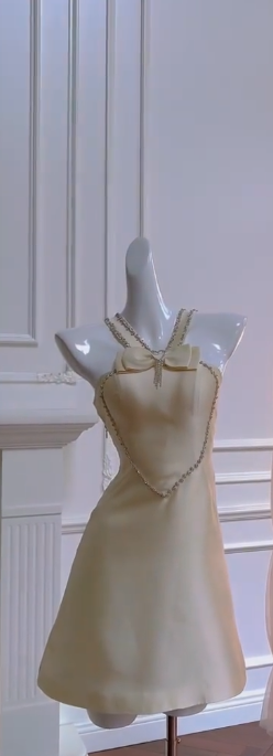 Cuite A Line Halter Satin Beaded Short Prom Dress,Homecoming Dress,Birthday Dress GG2815