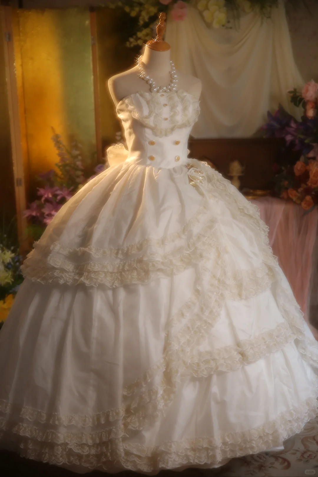 Vintage Ball Gown Strapless Satin Long Prom Dress, Party Dress, Evening Dress GG2867