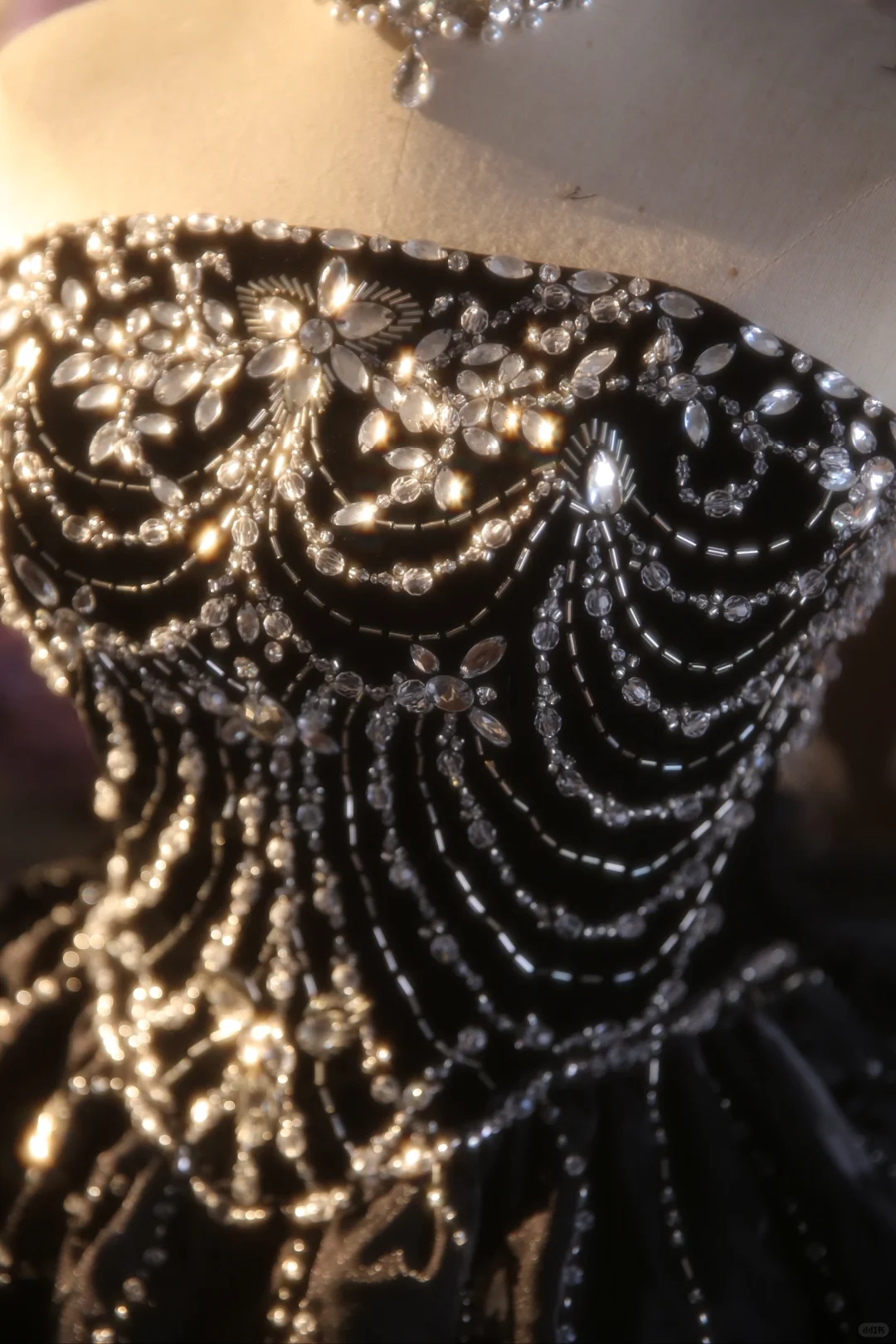 Vintage Ball Gown Strapless Black Satin Beaded Long Prom Dress, Party Dress, Evening Dress GG2877