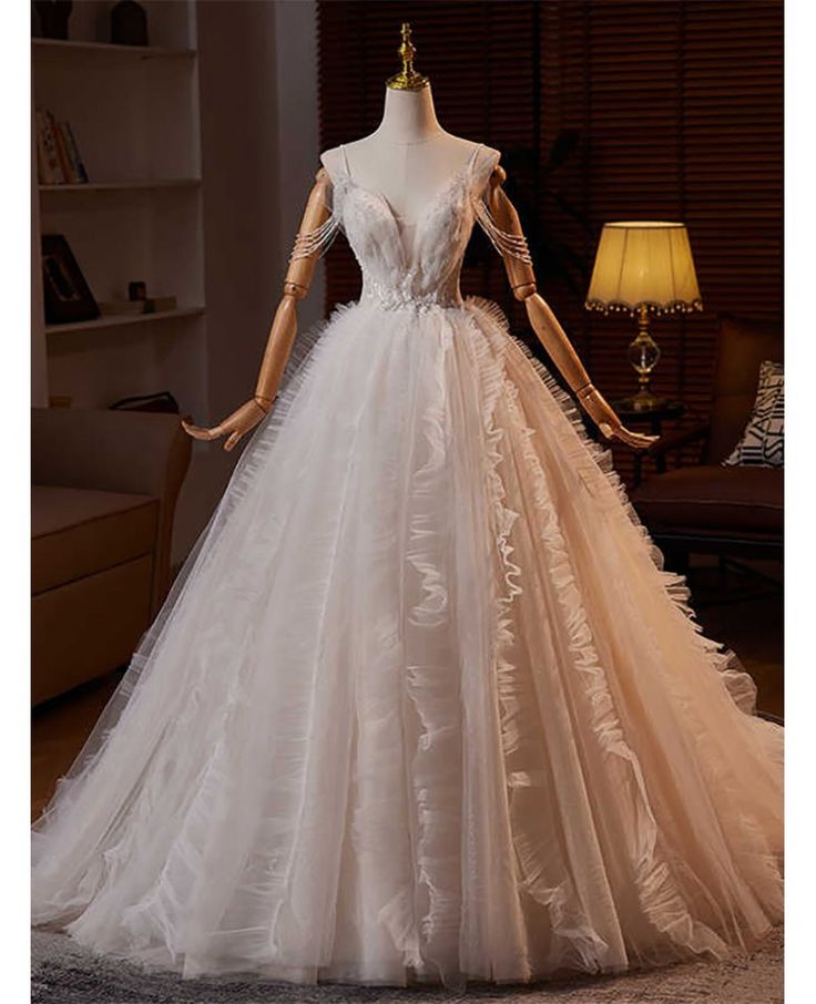 Dreamy A Line Spaghetti Straps Tulle Puffy Long Wedding Dress GG2948
