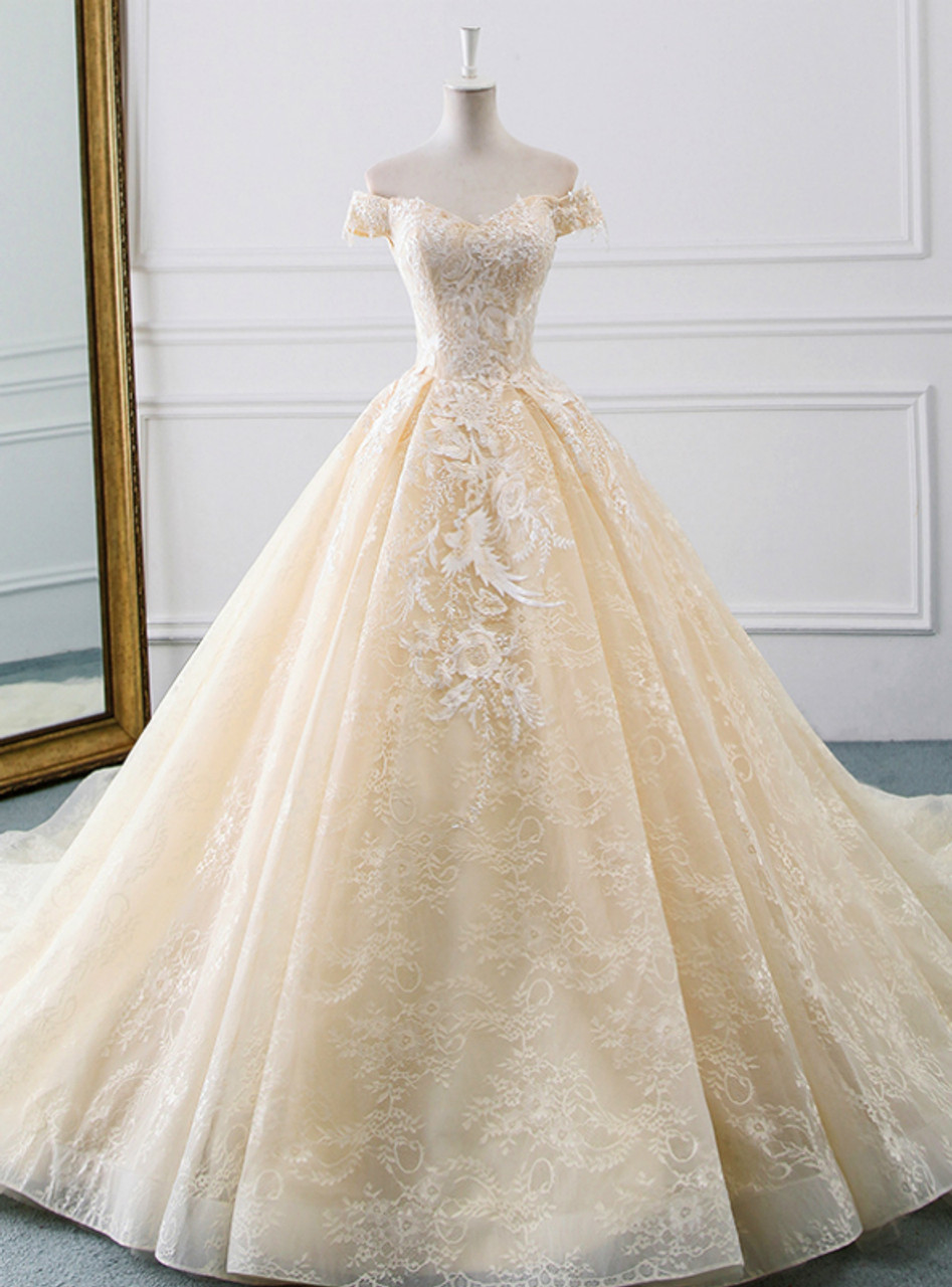 Classic Ball Gown Off The Shoulder Champagne Tulle Lace Applique With Train Long Wedding Dress GG2970