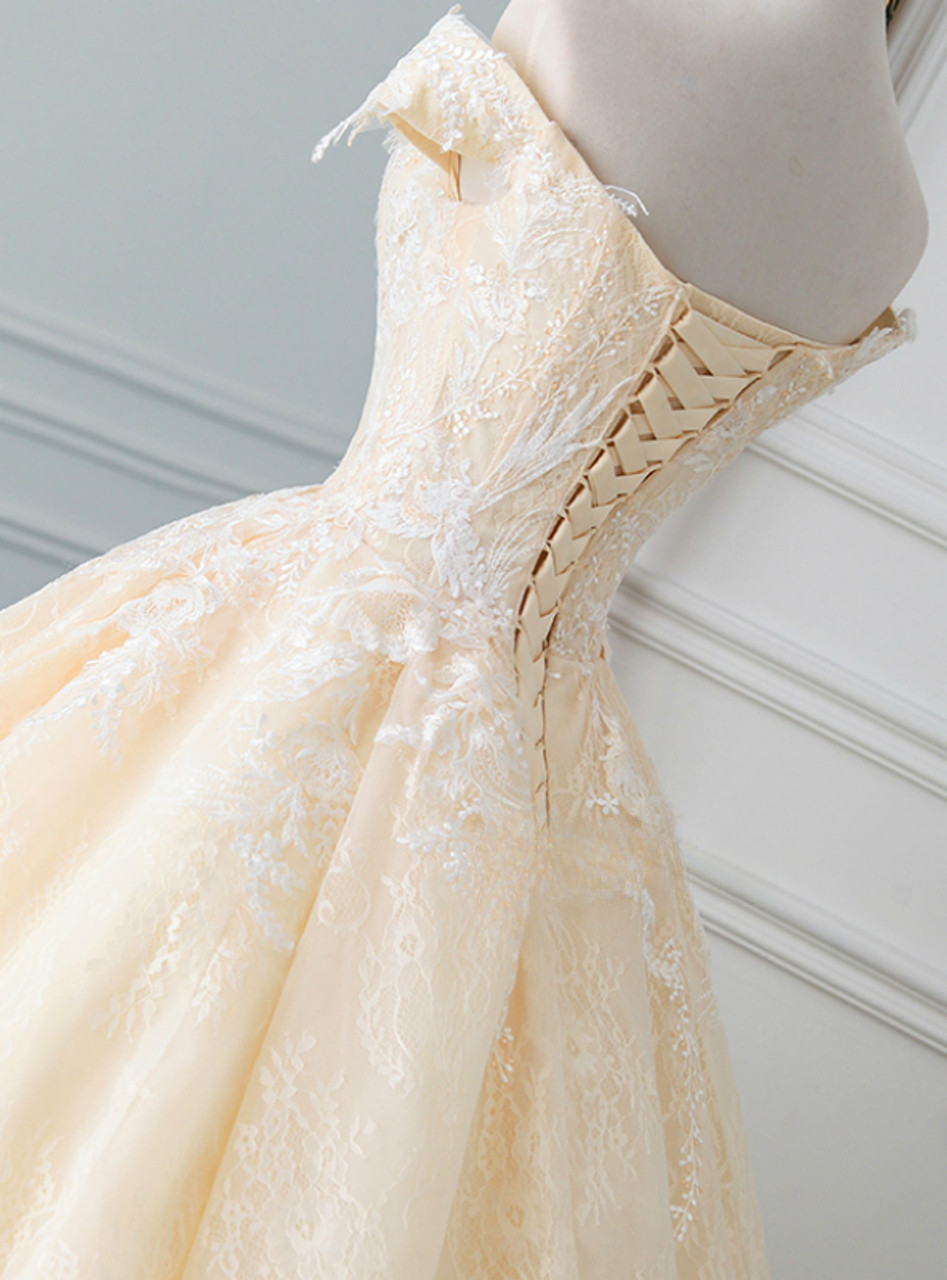 Classic Ball Gown Off The Shoulder Champagne Tulle Lace Applique With Train Long Wedding Dress GG2970