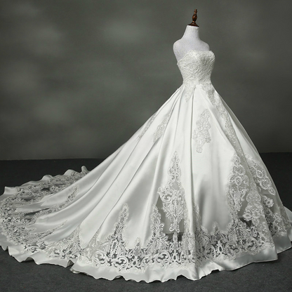 Classic Ball Gown Strapless White Satin Lace Applique Long Wedding Dress GG2974