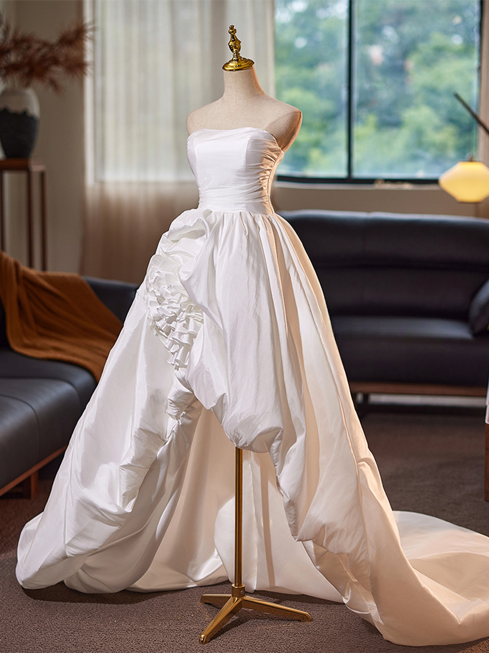 Unique Ball Gown Strapless Satin Long Wedding Dress GG2978