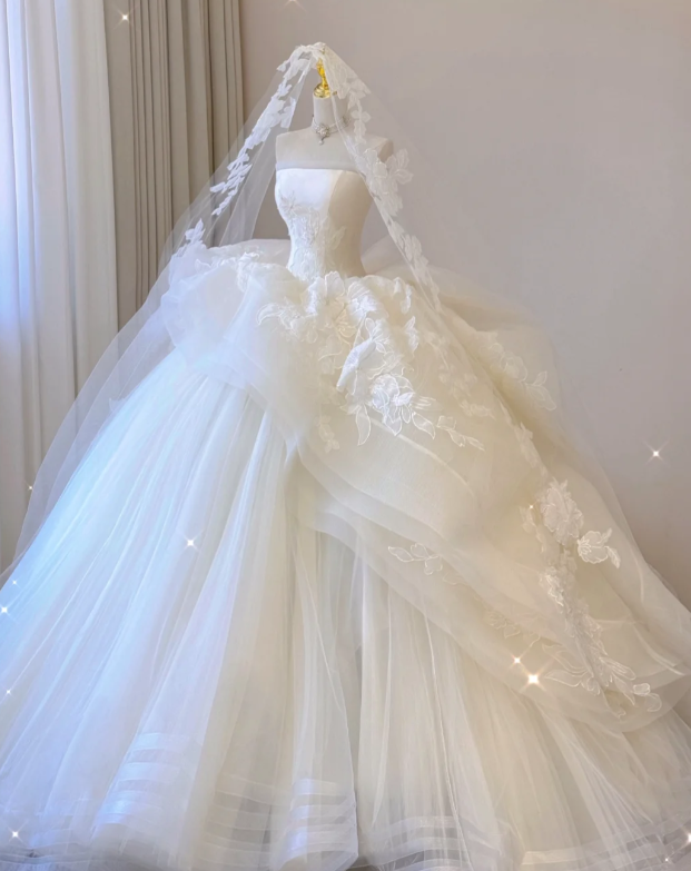 Timeless Ball Gown Strapless White Satin Tulle Applique With Wedding Veil Long Wedding Dress GG3000