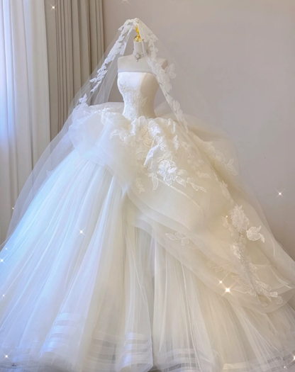 Timeless Ball Gown Strapless White Satin Tulle Applique With Wedding Veil Long Wedding Dress GG3000