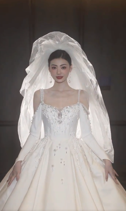 Gorgeous Ball Gown Spaghetti Straps White Satin Tulle Beaded Long Sleeves With Veil Long Wedding Dress GG3020