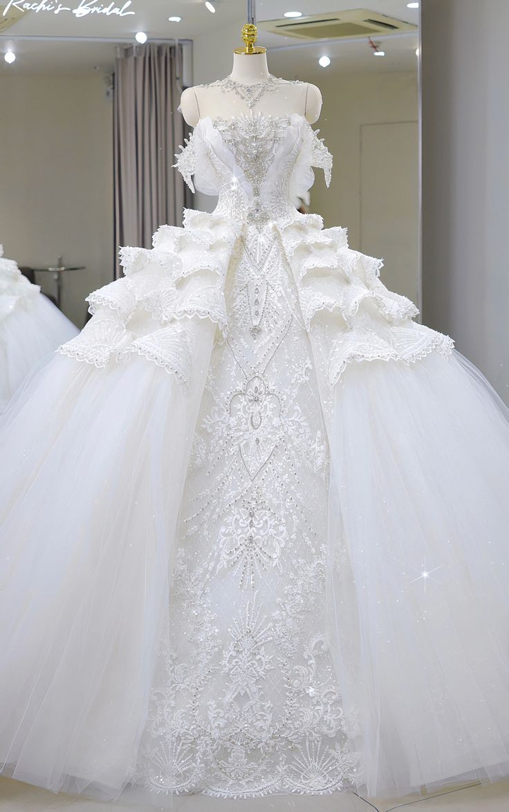 Timeless Ball Gown Off The Shoulder White Tulle Lace Beaded Long Wedding Dress GG3034