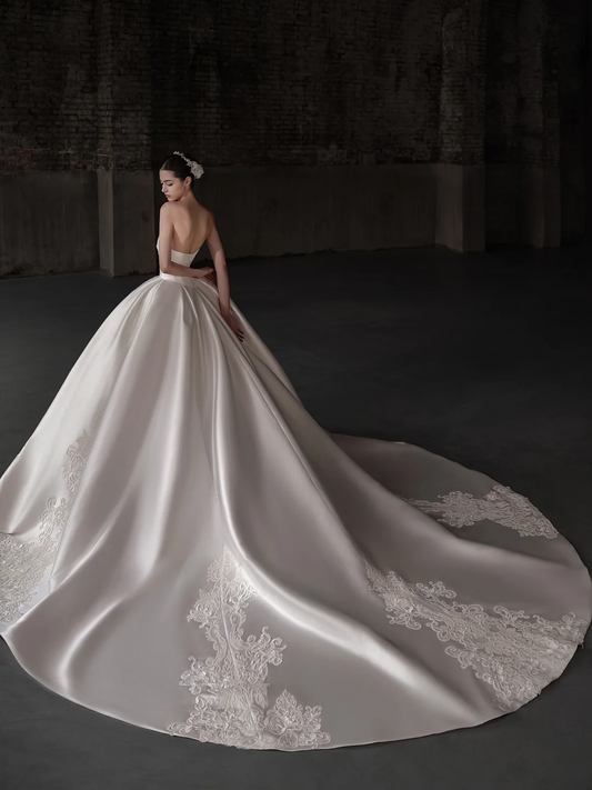 Elegant  Ball Gown Strapless Satin Applique Long Wedding Dress GG3038