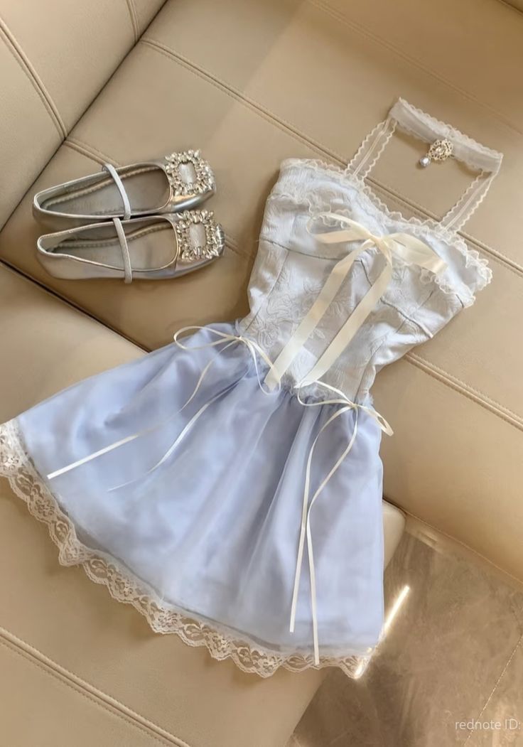 Unique A Line Halter Chiffon Lace Short Prom Dress,Homecoming Dress,Birthday Dress GG3126