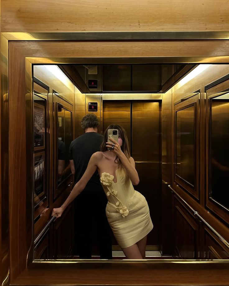 Pretty Mermaid Strapless Satin Applique Short Prom Dress,Homecoming Dress,20th Birthday Dress GG3637