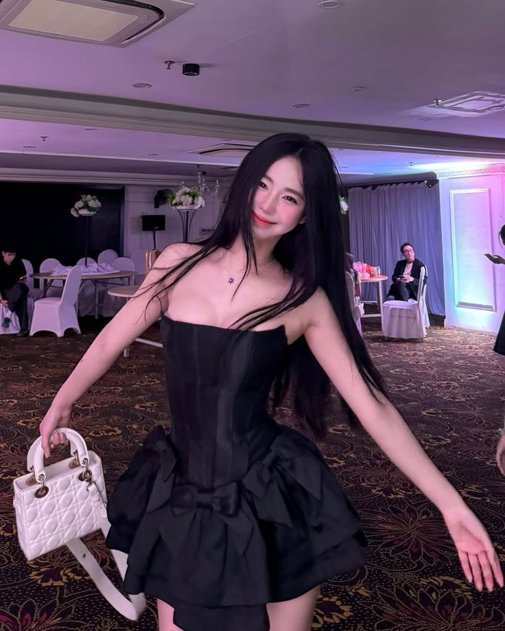 Cute Black A Line Strapless Satin Bow Short Prom Dress,Homecoming Dress,19th Birthday Dress GG3669