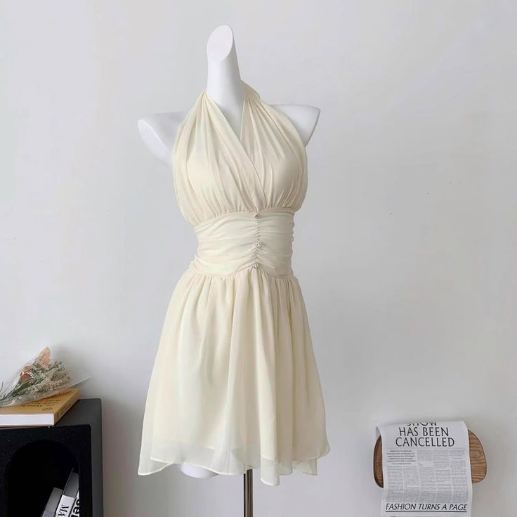 Pretty A Line Halter Chiffon Pleated Short Homecoming Dress,Summer 17th Birthday Dress GG4194