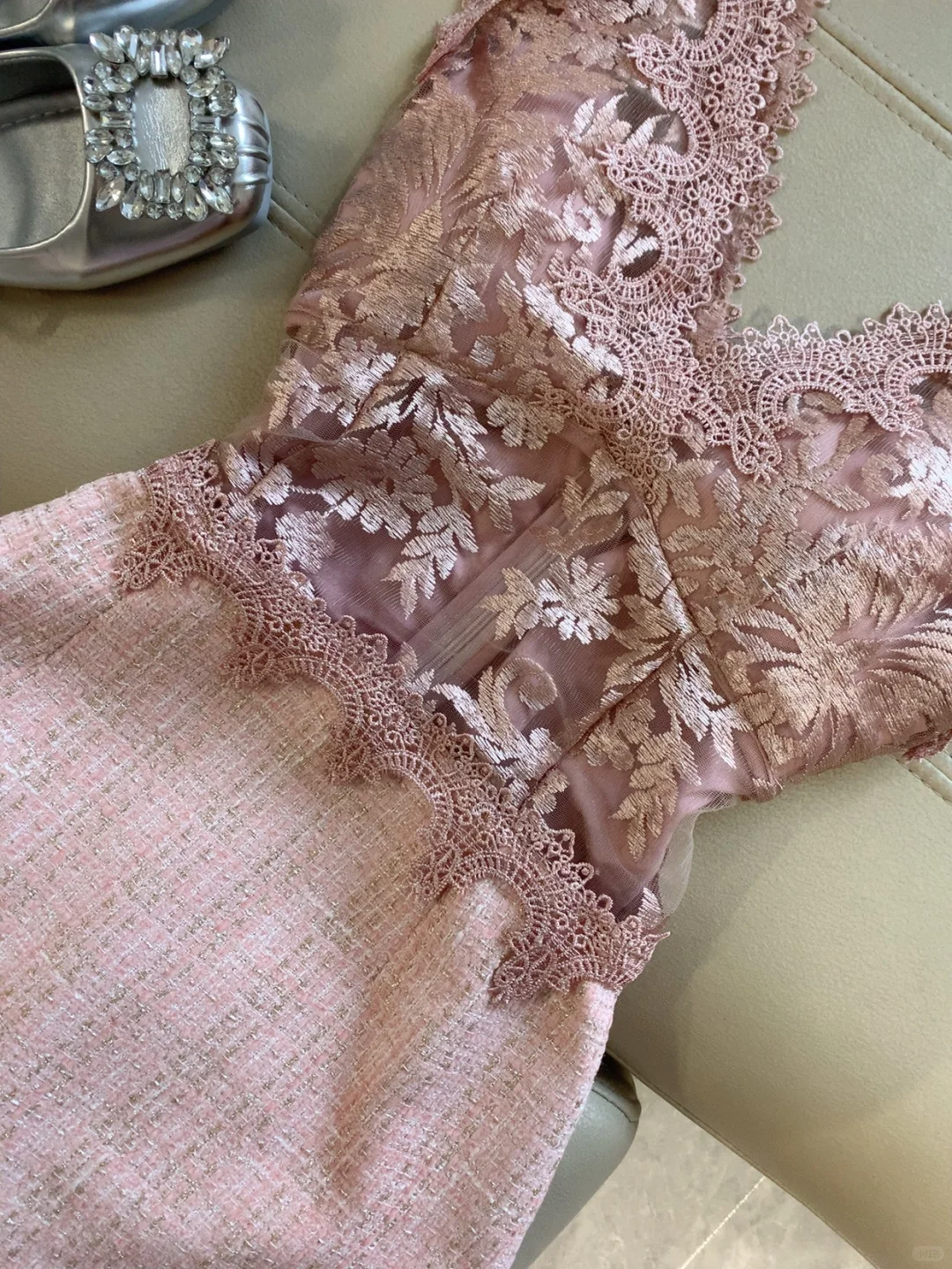 Modest A Line V Neck Satin Lace Short Homecoming Dress,Summer 21th Birthday Dress GG4436