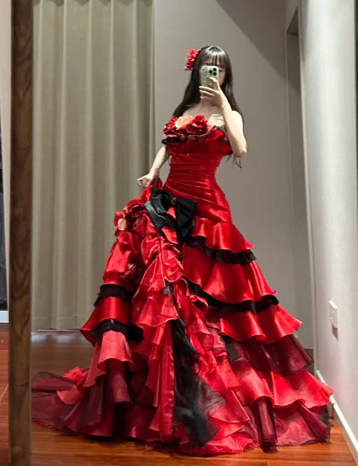 Chic Retro Ball Gown Strapless Tiered Satin Without Sleeves Long Prom Dress,Evening Dress GG5484