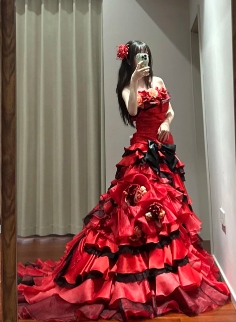 Chic Retro Ball Gown Strapless Tiered Satin Without Sleeves Long Prom Dress,Evening Dress GG5484