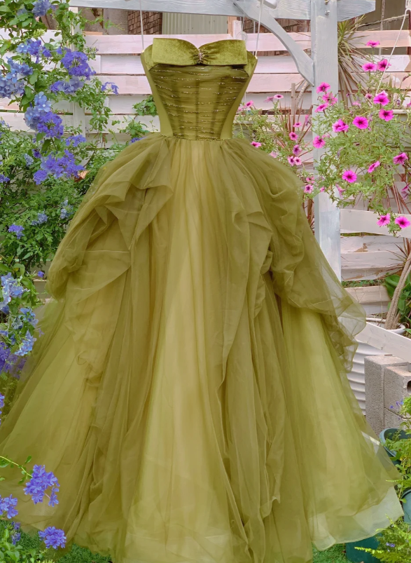 Unique Ball Gown Strapless Tulle Beaded Without Sleeves Long Prom Dress,Evening Dress GG5511