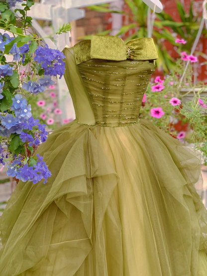 Unique Ball Gown Strapless Tulle Beaded Without Sleeves Long Prom Dress,Evening Dress GG5511