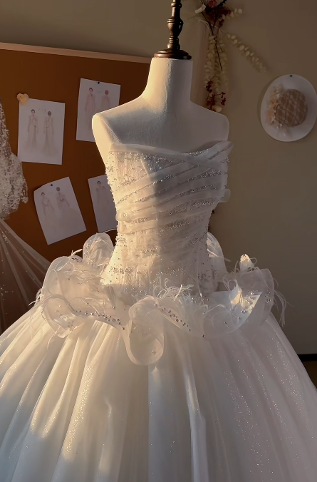 Obsessed White  Ball Gown Strapless Tulle Sequin Beaded Without Sleeves Long Prom Dress,Evening Dress GG5523